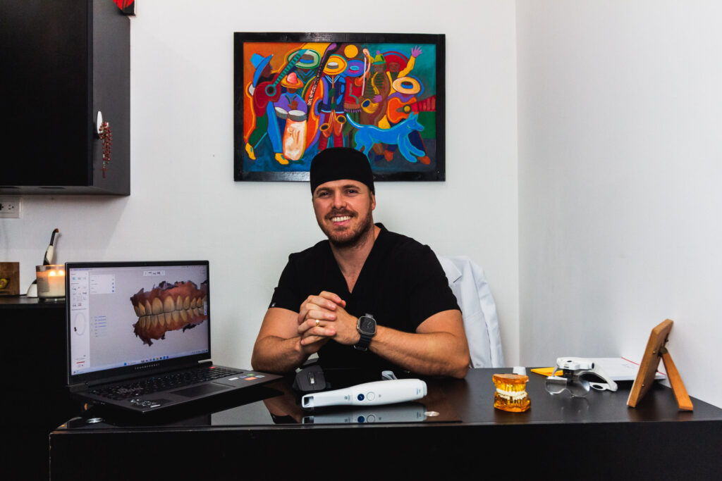 Dr Alejandro Mompeller clínica dental conkal